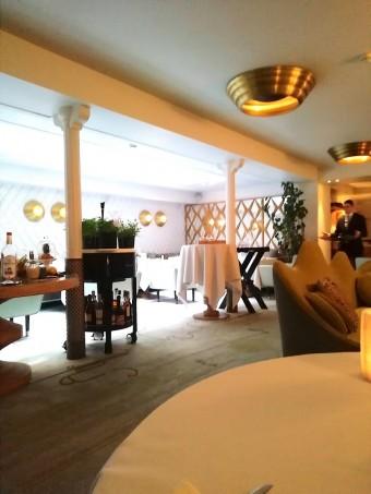 Salle au crépuscule © Gourmets&co Salle au crépuscule © Gourmets&co