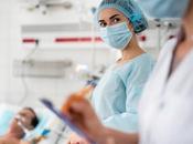 SOINS INTENSIFS admissions rapprochées sont associées plus mortalité