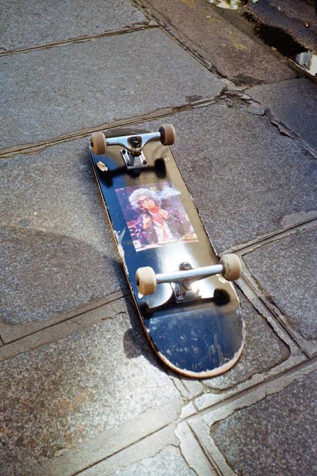 Reportage : Pourquoi les Youths portent leur paires “Dirty” ? Reportage : Pourquoi les Youths portent leur paires “Dirty” ?