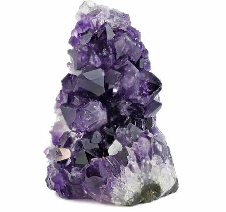 Le guide des pierres de Chakras La pierre améthyste pour un chakra couronne aligné