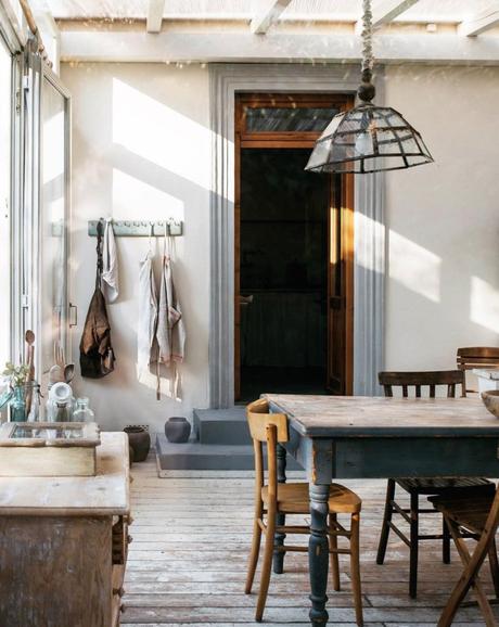 maison style italien salle à manger décoration rustique campagne - blog déco - clem around the corner