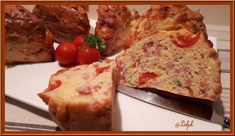 Minis cakes bacon tomates mozzarella et persil