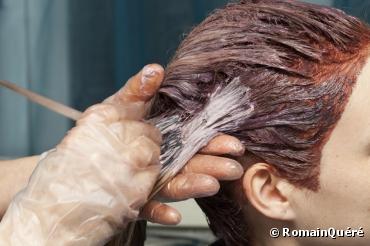 Santé : alerte sur les produits de décoloration des cheveux