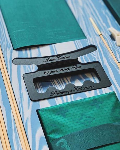 Virgil Abloh a envoyé un cerf-volant à tous les invités du défilé Louis Vuitton Virgil Abloh a envoyé un cerf-volant à tous les invités du défilé Louis Vuitton