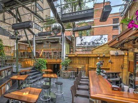 L'Abreuvoir Bar & Terrasse L'Abreuvoir Bar & Terrasse