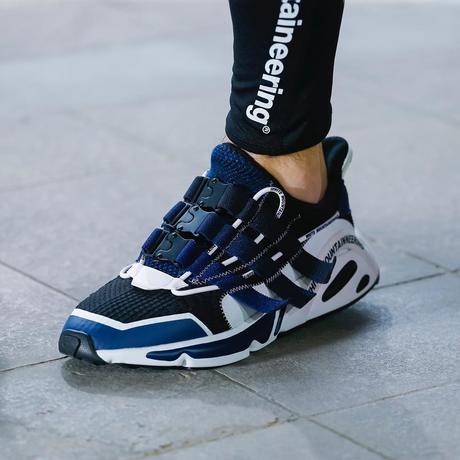 adidas et White Mountaineering se retrouvent autour de deux 2 Lxcon