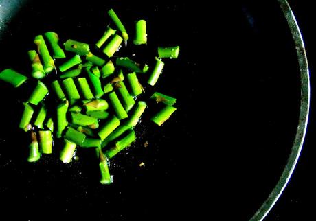 Scrambled de pois chiches aux asperges Scrambled de pois chiches aux asperges