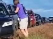 Google Maps suivant mauvais raccourci, cent automobilistes retrouvent bloqués chemin terre