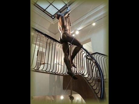 Divers - Sculptures de Lorenzo Quinn - suite