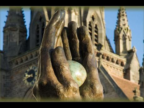 Divers - Sculptures de Lorenzo Quinn - suite
