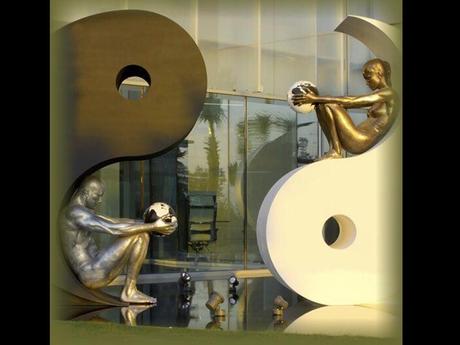 Divers - Sculptures de Lorenzo Quinn - suite