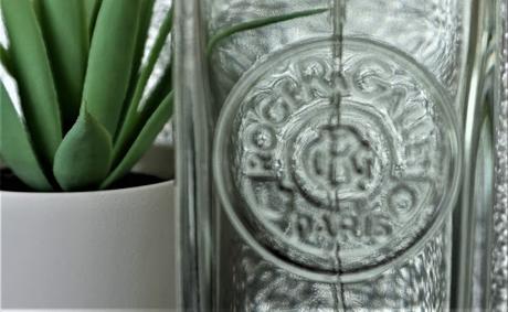 A l'ombre de L'Homme Menthe, de Roger et Gallet A l'ombre de L'Homme Menthe, de Roger et Gallet