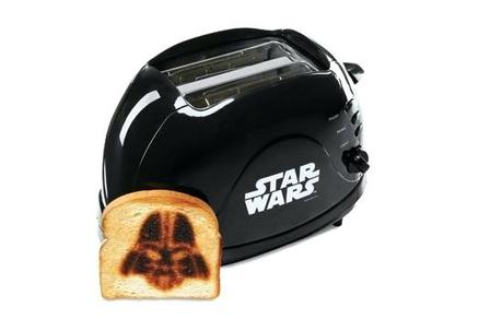 star wars toaster everyone needs a good star wars themed toaster each piece pops out bearing the deliciously charred image of the lord star wars toaster darth vader