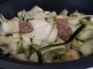 Tagliatelles sauce courgette et crevettes au citron Tagliatelles sauce courgette et crevettes au citron
