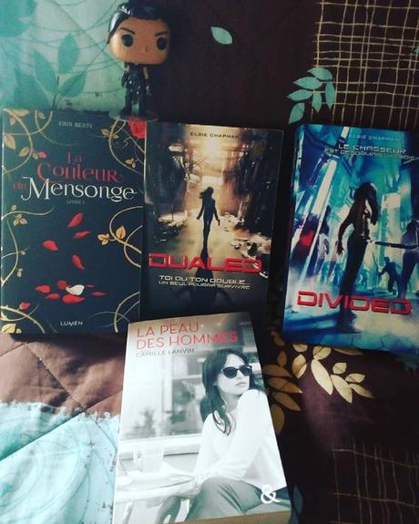 BookHaul et Bilan du mois de Juin Lâimage contient peut-être : 1 personne