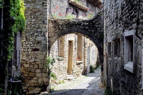 Vaison-la-Romaine © French Moments