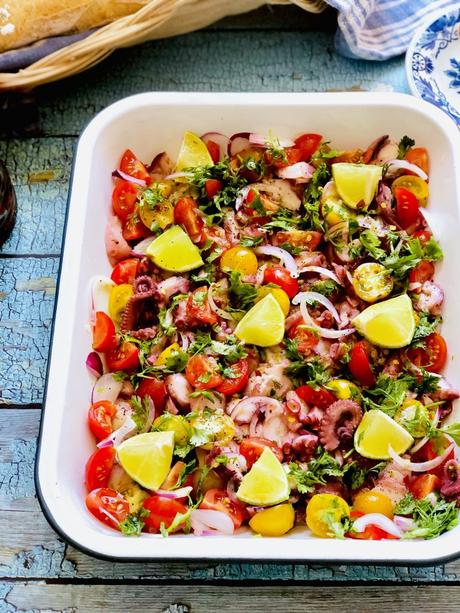 Salade Ourite : salade mauricienne ensoleillée de poulpe  revisitée en Carpaccio !
