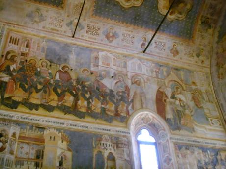 1377-79 Altichiero,_oratorio_di_san_giorgio,_parete_sinistra Raimondo Lupi, preceduto dai nipoti, dai fratelli e dai genitori, Padova