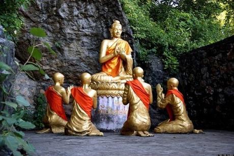 Les bracelets bouddha, les comprendre et bien choisir Statues de bouddha en or