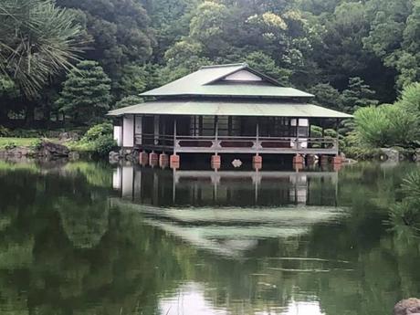 Le jardin de Kiyosumi à Tokyo
