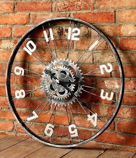 déco vélo horloge ronde style industriel - blog déco - clem around the corner