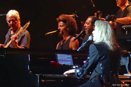 Bernard Lavilliers et Véronique Sanson au 26ème Festival Blues Passions à Cognac, le 7 juillet 2019 Bernard Lavilliers et Véronique Sanson au 26ème Festival Blues Passions à Cognac, le 7 juillet 2019