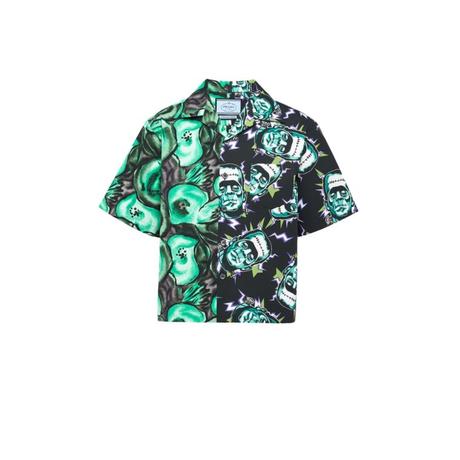 La capsule Prada Double Match propose des chemises hawaïennes asymétriques