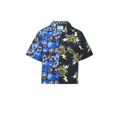 La capsule Prada Double Match propose des chemises hawaïennes asymétriques
