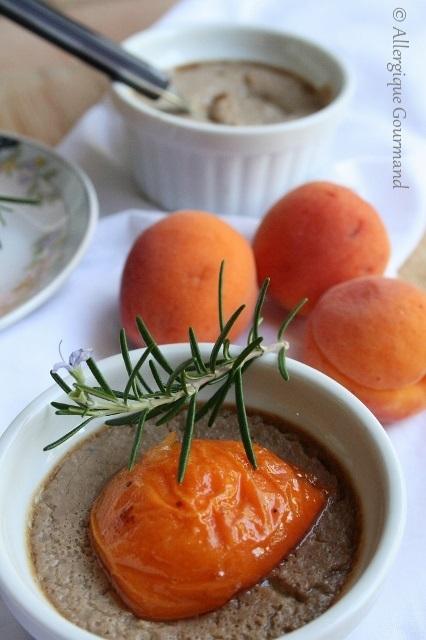 Crème de sarrasin avec abricots au sirop de romarin { sans gluten, sans lait, sans œufs}