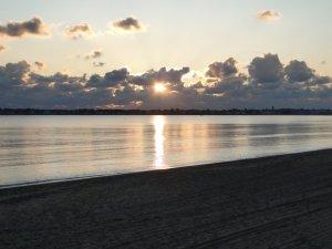 Pause Estivale pour La Bouche à Oreilles Pause Estivale pour La Bouche à Oreilles