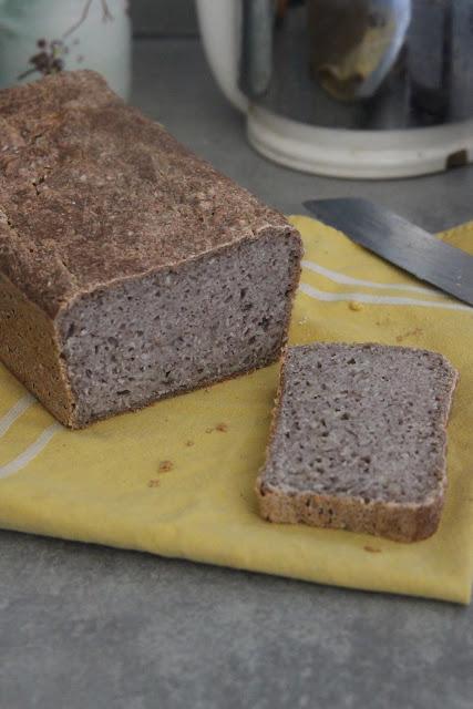 Cuillère et saladier : Pain de sarrasin fermenté (sans gluten - IG bas)