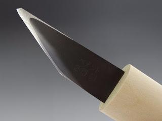 Couteaux japonais pour scrapbooking.