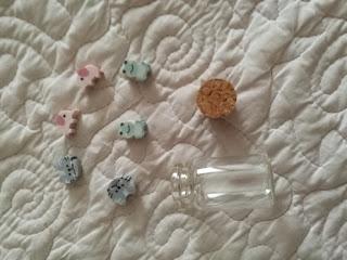 Unboxing : Découvrons la box Les 12 travaux d'Emeraude Kelly Unboxing : Découvrons la box Les 12 travaux d'Emeraude Kelly