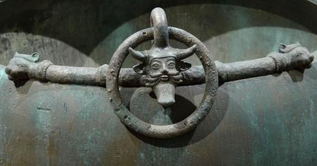 L’énigmatique et fastueuse tombe du prince de Lavau L’énigmatique et fastueuse tombe du prince de Lavau