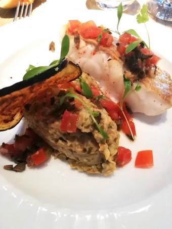 Filet de rascasse, aubergines © Gourmets&co