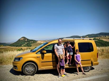 Sur la route de Voltera - Toscane - VW Caddy Maxi