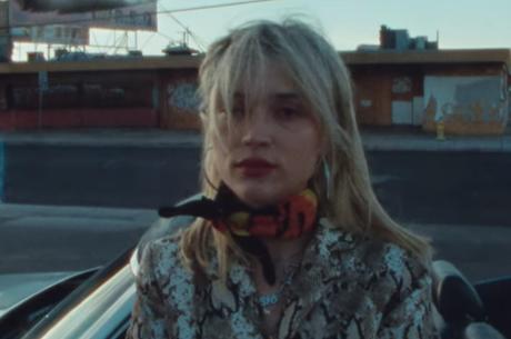 [CLIP] Lolo Zouaï – Summer in Vegas