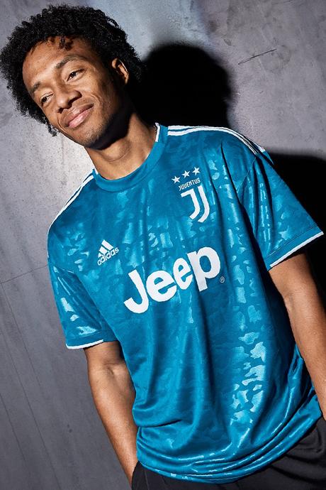 adidas plonge dans les archives de la Juve pour concevoir son third jersey