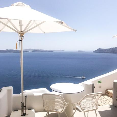 Vacances à Santorin : mon séjour à l’hôtel Filotera Suites !