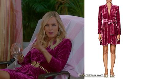 BH90210 : hot pink velvet dress for Jennie Garth in episode 1