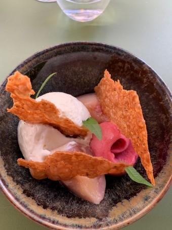 Pêche pochée © Olivia Goldman Pêche pochée © Olivia Goldman