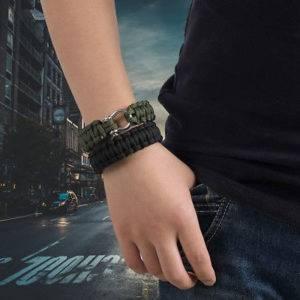 Les bracelets et montres de survie en paracorde
