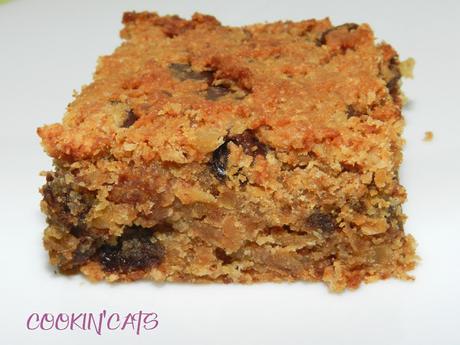 CARRES DE COOKIES NOIX & POIS CHICHE (sans gluten, végétalien) CARRES DE COOKIES NOIX & POIS CHICHE (sans gluten, végétalien)