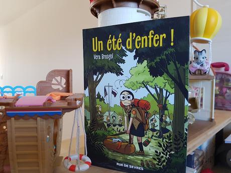 Un été d'enfer ! de Vera Brosgol