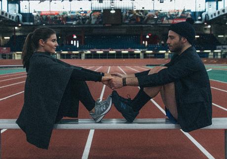 Engineered Garments revisite la New Balance 990v5 de manière asymétrique Engineered Garments revisite la New Balance 990v5 de manière asymétrique