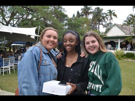 News bière – 4e édition annuelle du festival de la bière artisanale, du gin on robinet, du vin et de la musique de Sables Creatures
 – Bière blonde