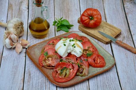 Salade de tomates à la burrata Salade de tomates à la burrata