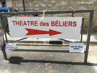 Avignon, c'est aussi l'endroit où voir des reprises ... par exemple au Théâtre des Béliers