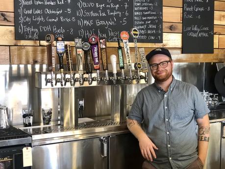 Craft beer – La brasserie New West Allis, station n ° 6, ouvrira ses portes sur la rue Becher le 23 août
 – Bière brune