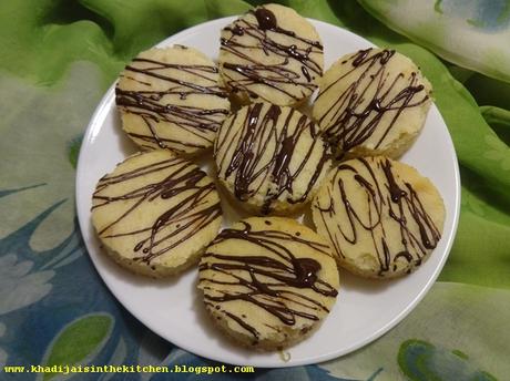 PETITES BOUCHÉES À LA LIME / LIME CAKE BITES / BOCADITOS DE PASTEL DE LIMA / حلويات صغيرة بمذاق الليمون الاخضر